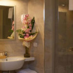 hotel villa costanza bathroom